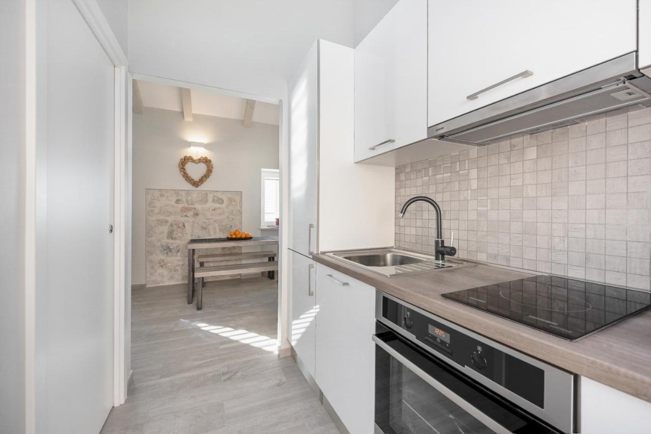 Jully Apartment With Swimming Pool Babino Polje Екстер'єр фото
